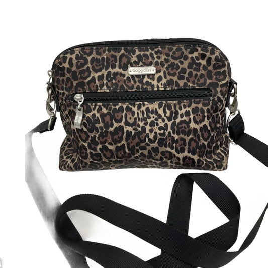 Crossbody By Baggallini, Size: Medium