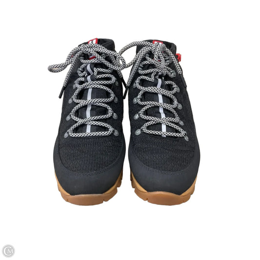 Shoes Hiking By Hunter In Black, Size: 8