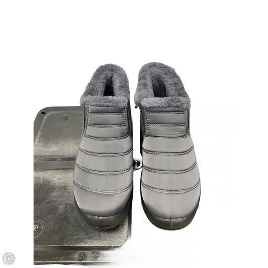Boots Ankle Flats By Cmc In Grey, Size: 7