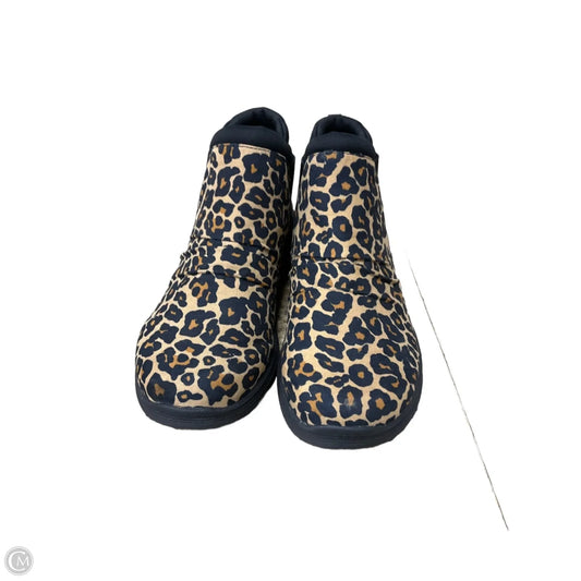 Boots Ankle Flats By Ryka In Animal Print, Size: 9