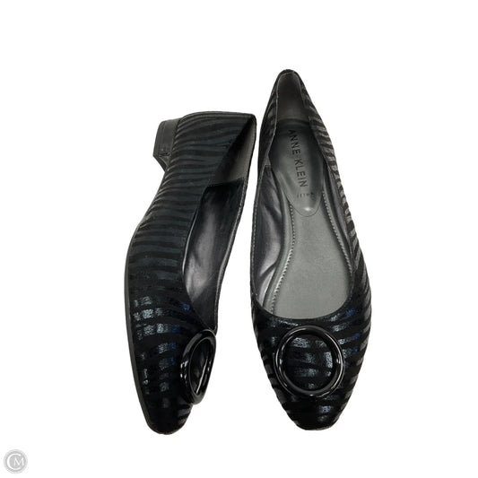 Shoes Flats By Anne Klein In Black, Size: 8