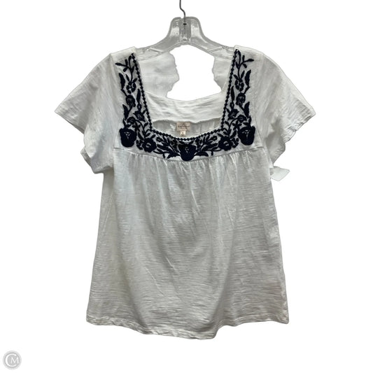 Top Short Sleeve By Clothes Mentor In White, Size: S