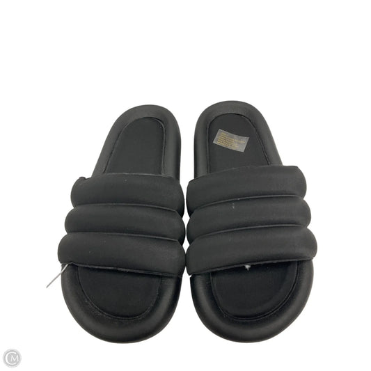 Sandals Flats By Clothes Mentor In Black, Size: 7