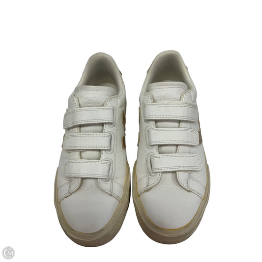 Shoes Sneakers By Veja In White, Size: 8