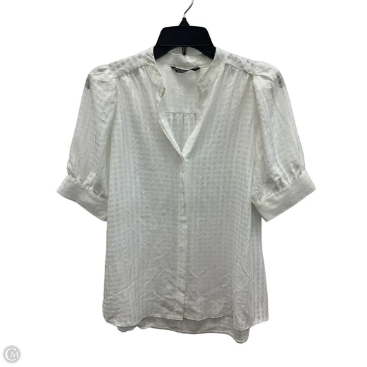 Blouse Short Sleeve By Clothes Mentor In White, Size: L