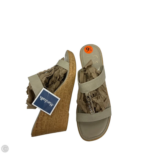 Sandals Heels Wedge By Italian Shoemakers In Beige, Size: 9.5