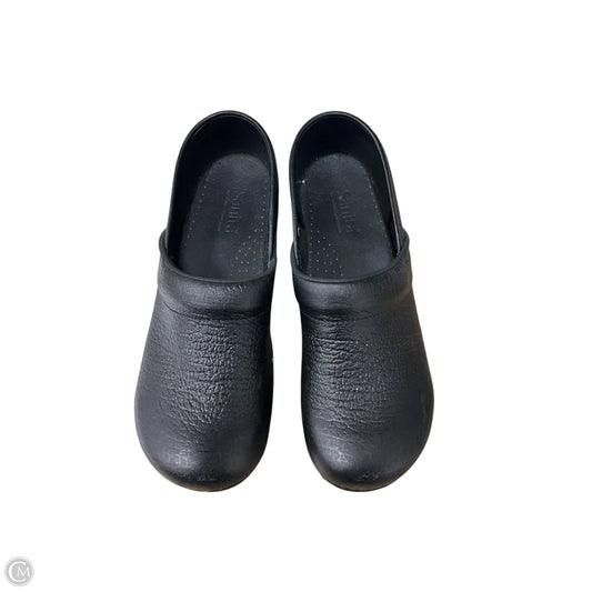 Shoes Flats By Sanita In Black, Size: 9