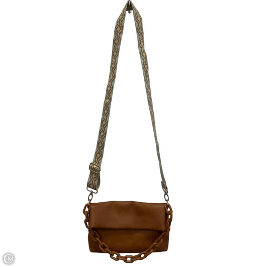 Crossbody By Clothes Mentor, Size: Medium