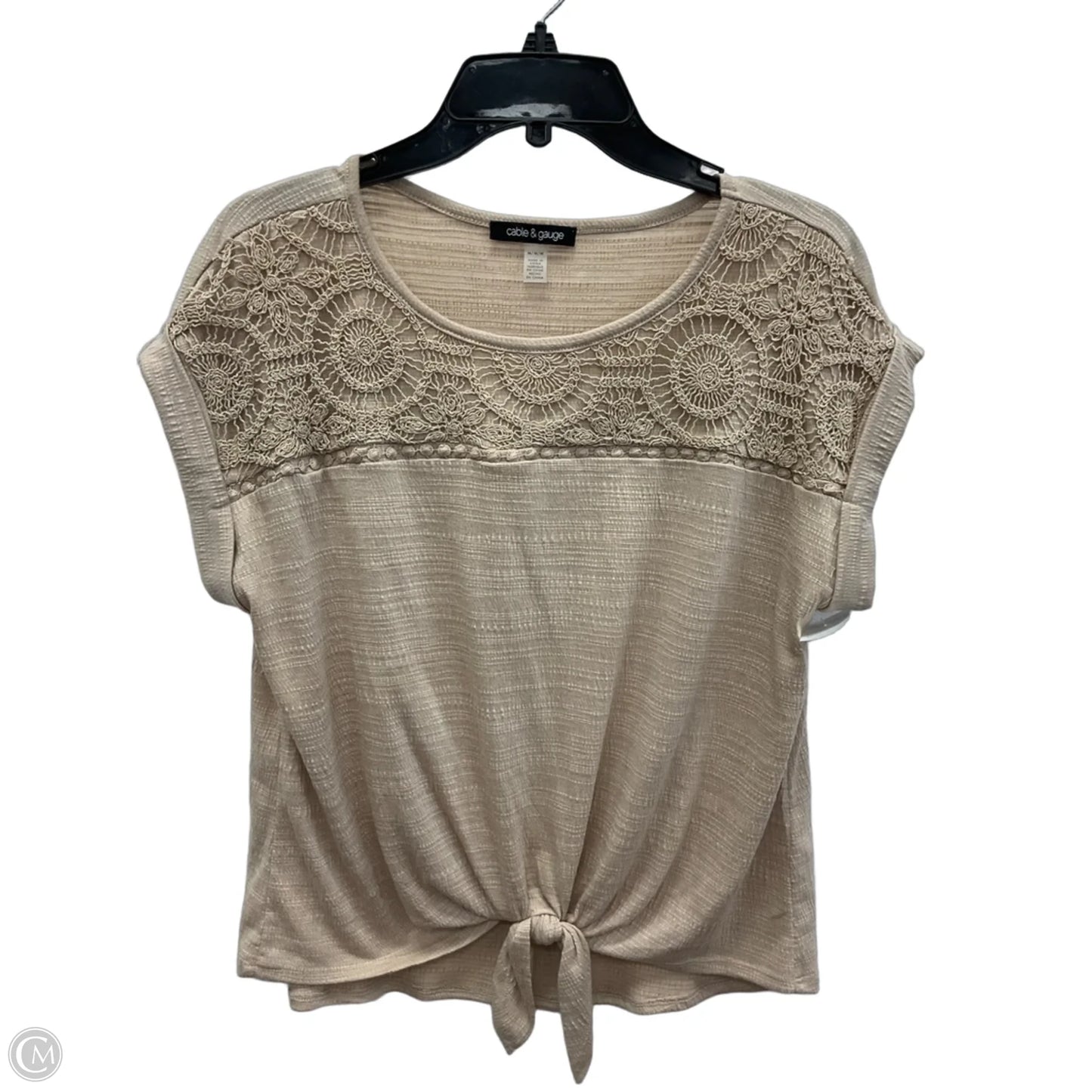 Top Short Sleeve By Cable And Gauge In Beige, Size: M