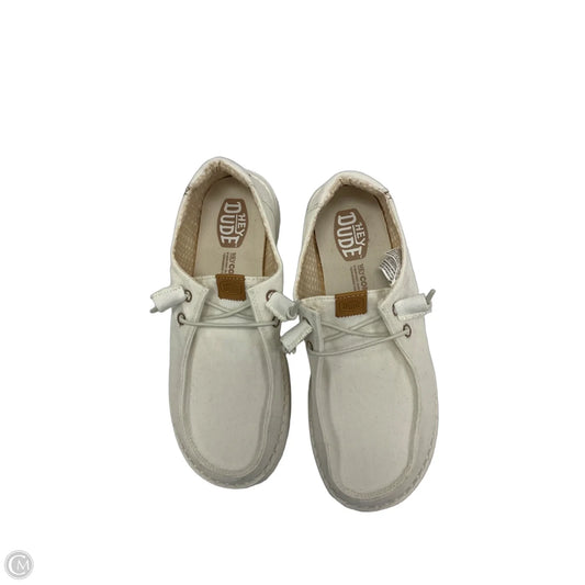 Shoes Sneakers By Hey Dude In White, Size: 6