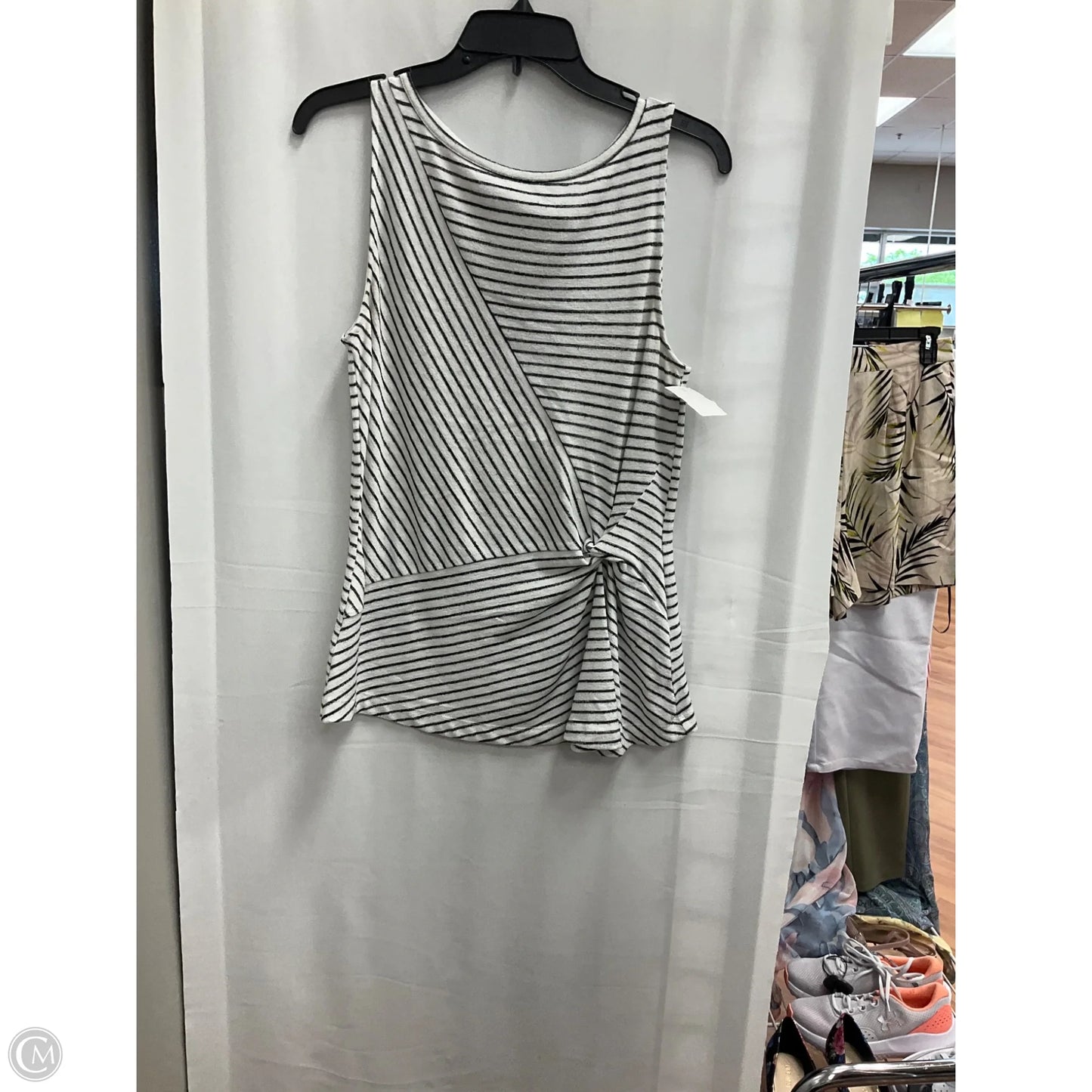 Top Sleeveless By Banana Republic In Striped Pattern, Size: S