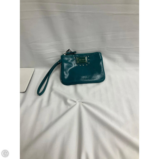 Wristlet By Nine West, Size: Small