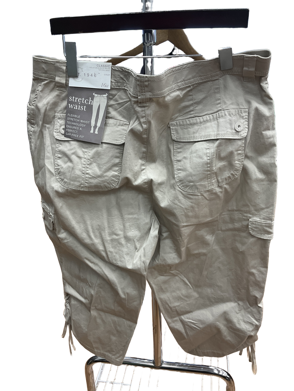 Capris By Clothes Mentor  Size: 16