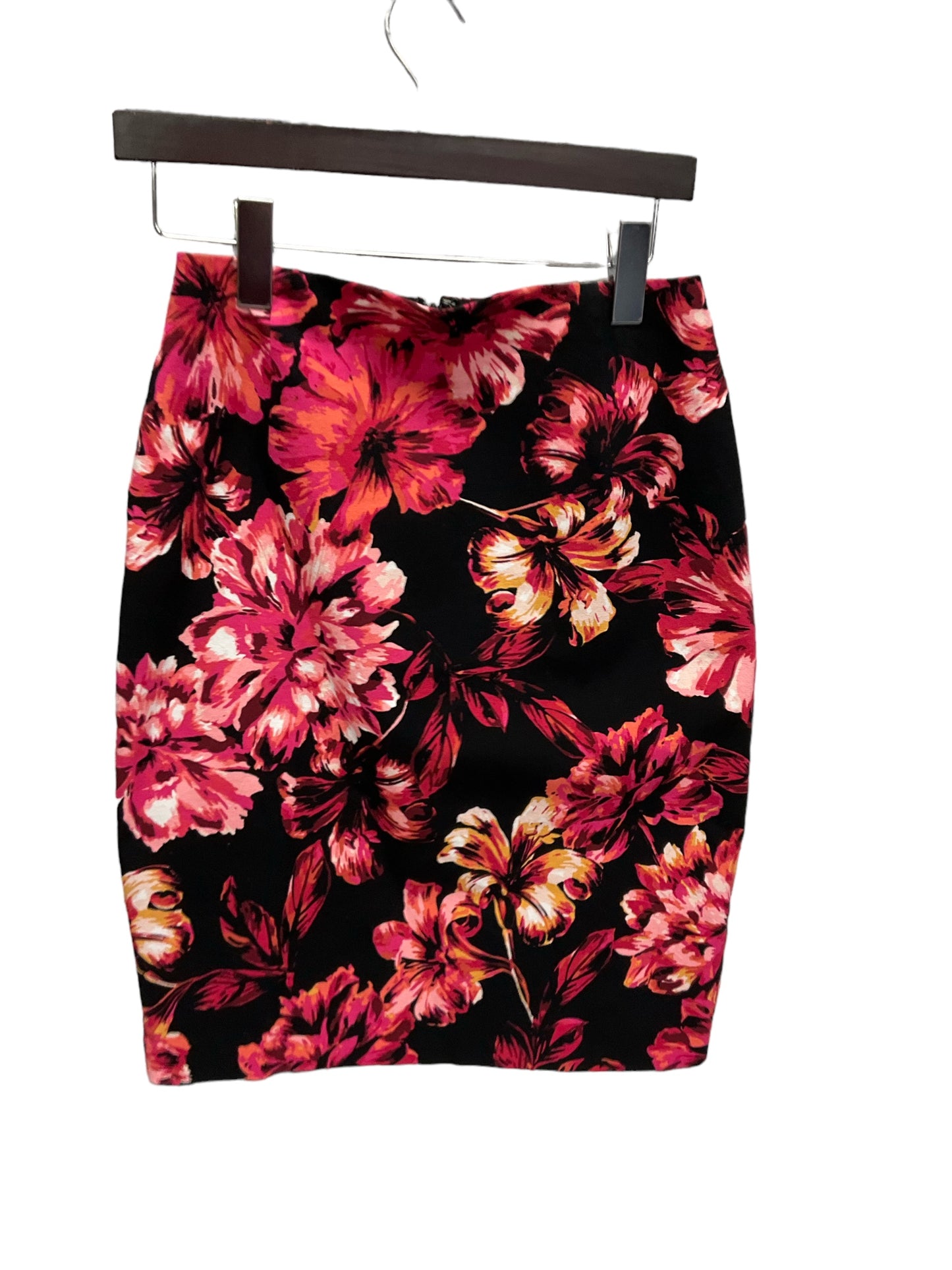 Skirt Mini & Short By White House Black Market O  Size: 4