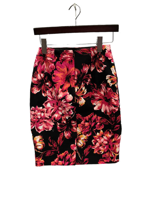 Skirt Mini & Short By White House Black Market O  Size: 4